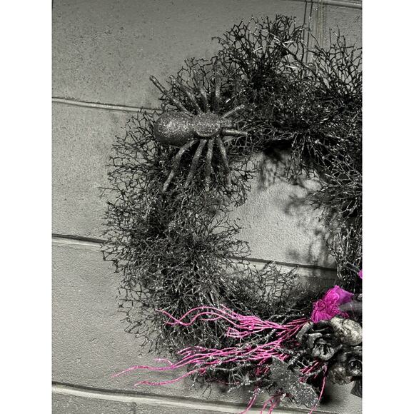 Halloween Wreath Black Purple Spiders Skulls Front Door Decor Handmade 20 Inch - Picture 4 of 7